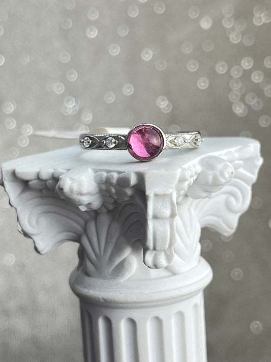 Ring med Rosa Turmalin i 925 sterling sølv