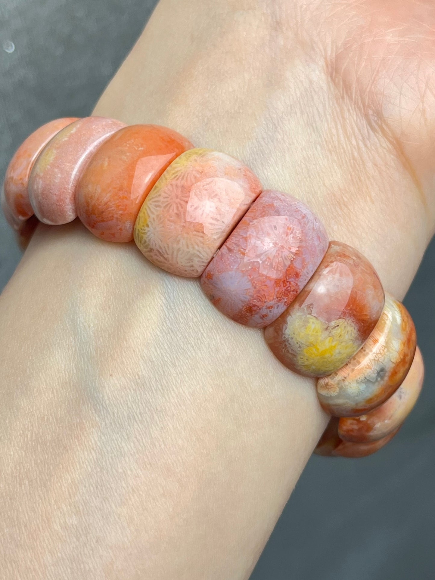 Agatisert Korall armbånd 18mm+