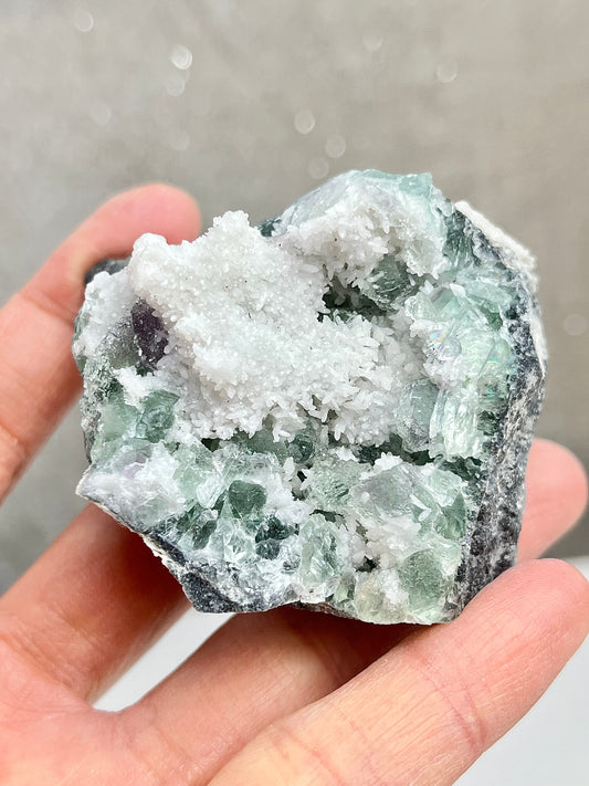 Grønn Fluorit med kvarts
