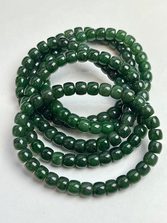 Jade, Nefritt armbånd 6-7mm+
