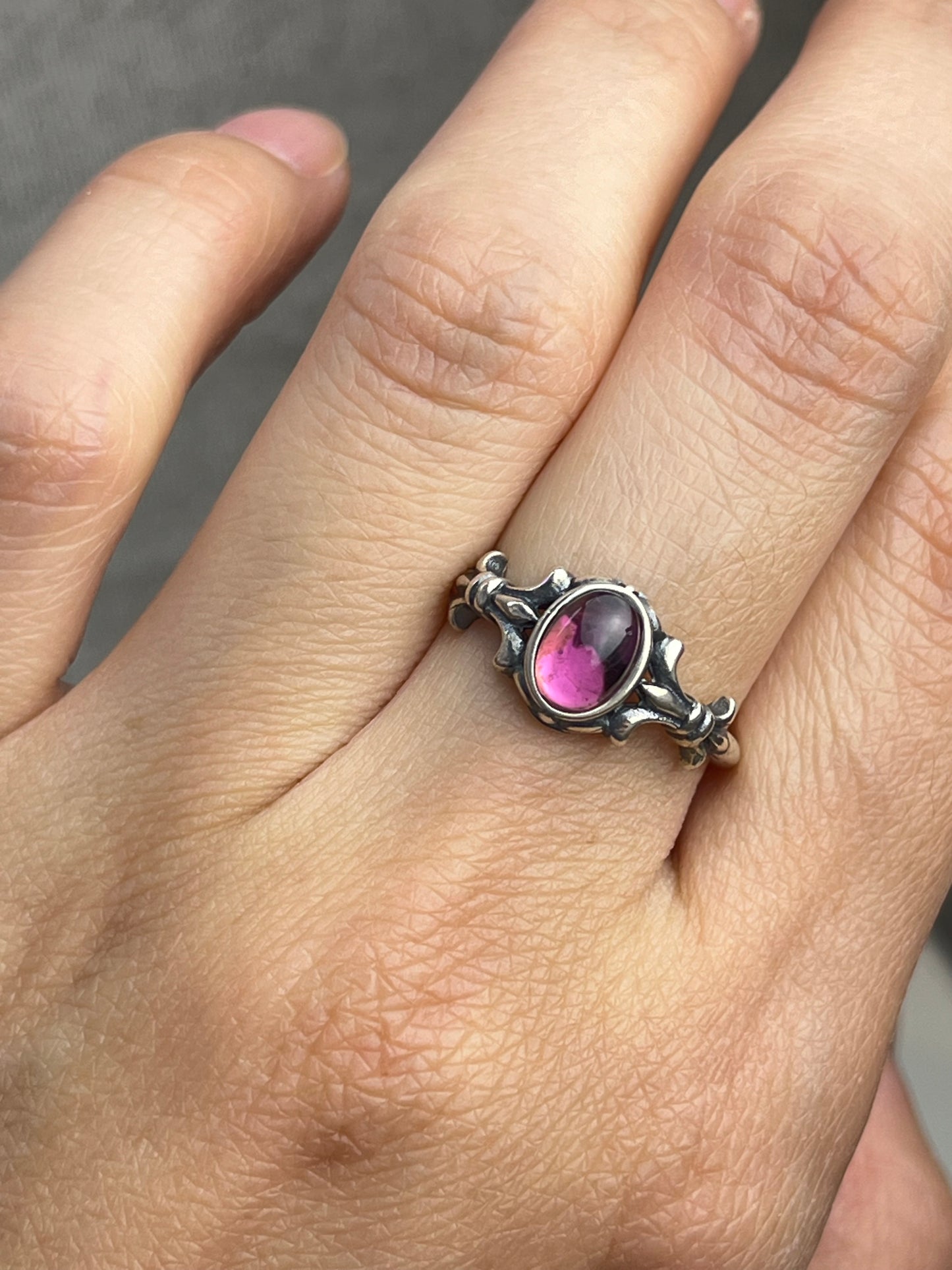 Ring med Rosa Turmalin i 925 sterling sølv