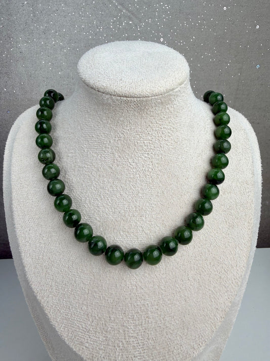 Jade, Nefritt Halskjede