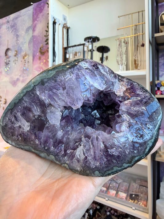 Ametyst geode XL, 15cm,1.4kg