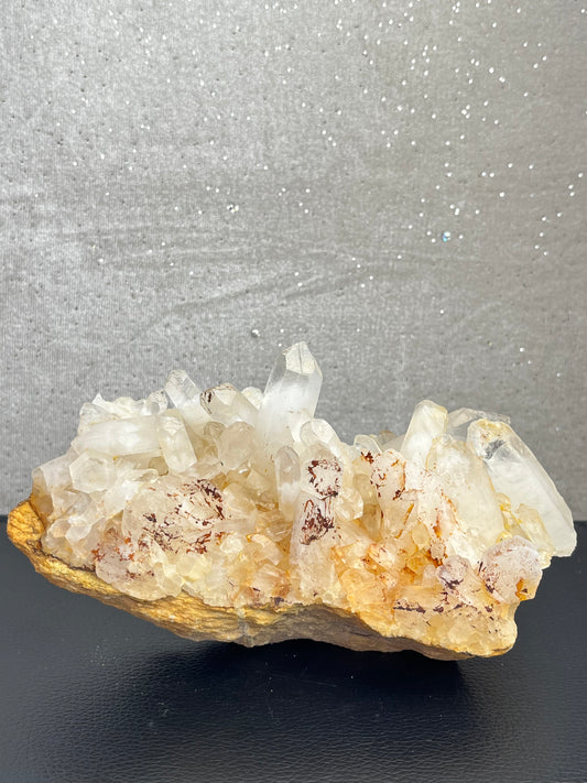 Kvarts gruppe med jernoksid