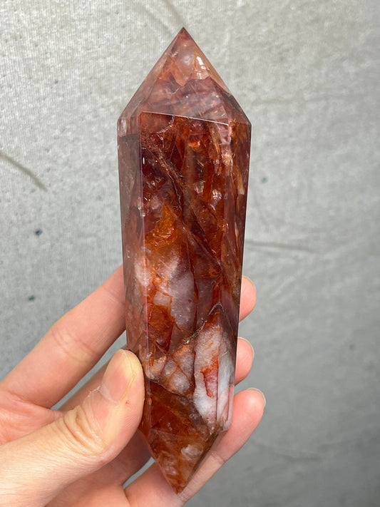 Flammekvarts polert dobbelt terminert