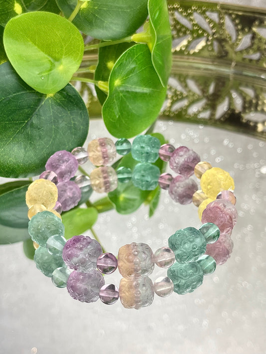 Utskåret fluorittarmbånd 11mm+