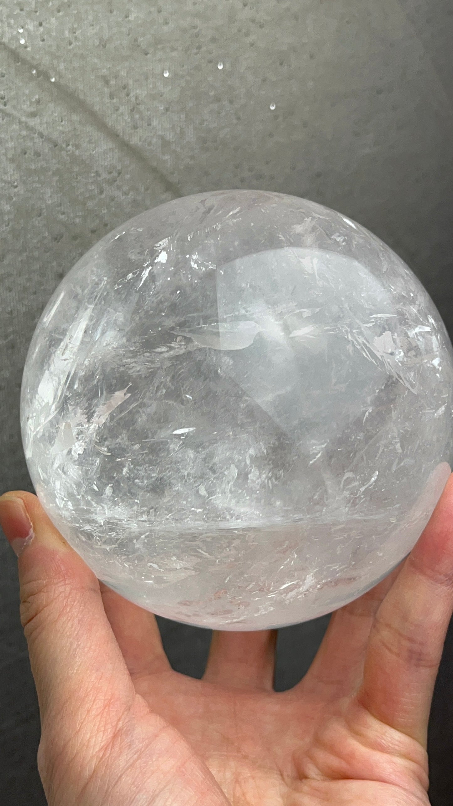 Klar kvarts Bergkrystall Kule 9.5cm, 1.2kg