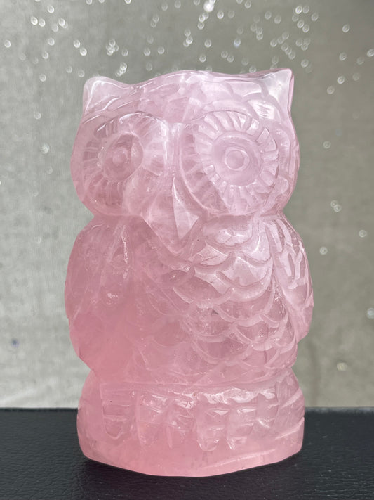 Rosenkvarts Ugle
