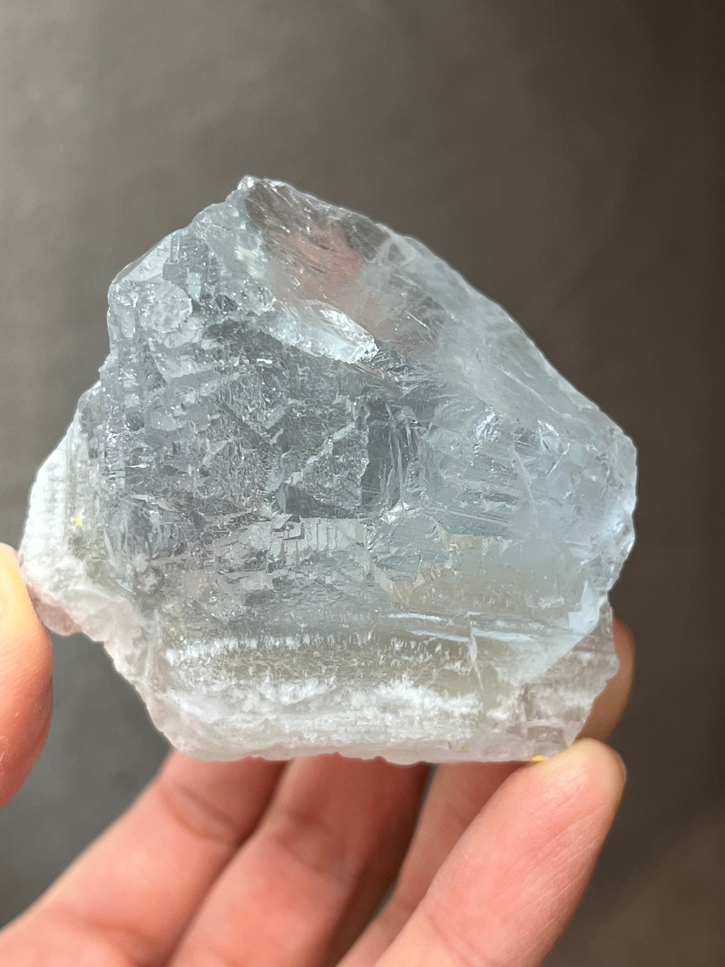 Lys blå Fluoritt, Rå, God kvalitet