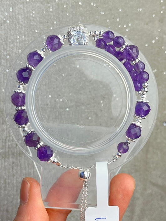 Ametyst- Håndlaget armbånd