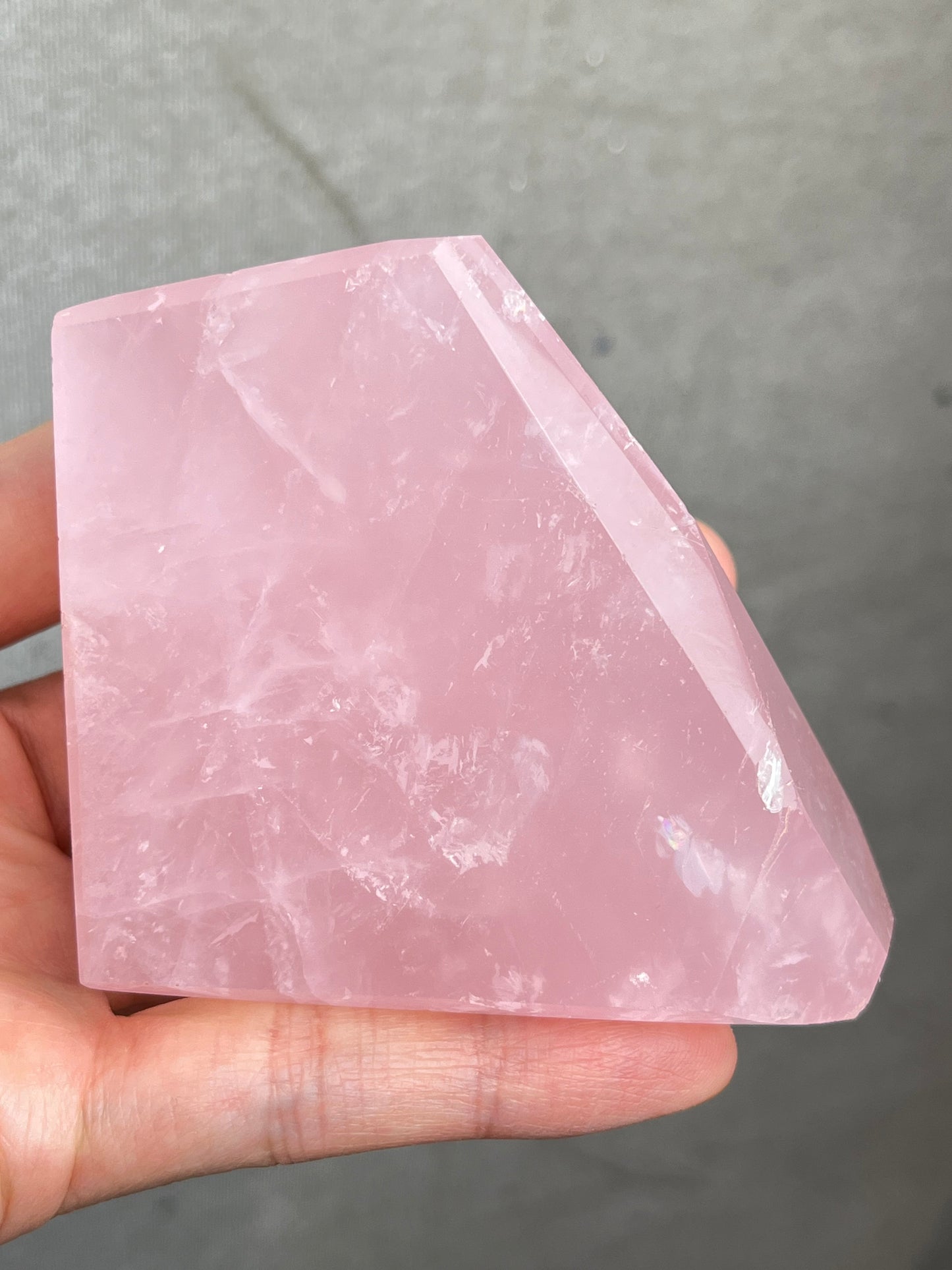 Rosenkvarts fri form G