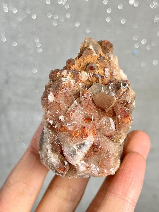 Kalsitt med hematitt (Rød kalsitt)