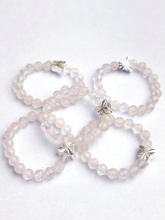 Ring av Rosenkvartsperler