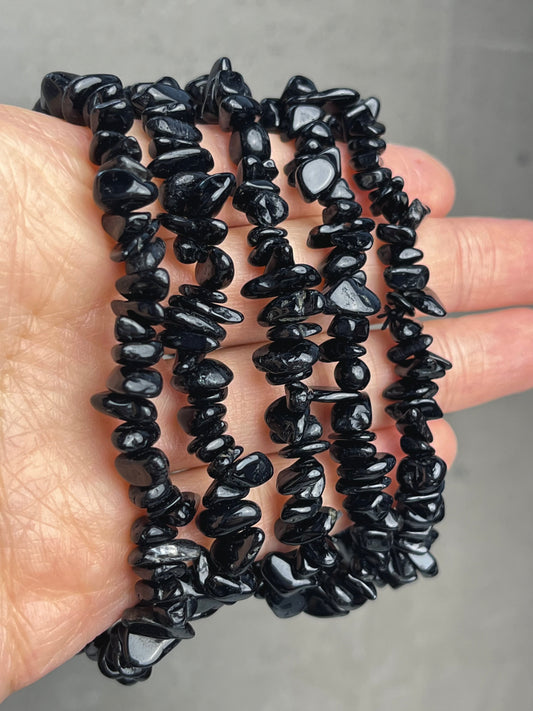 Svart Turmalin chips armbånd 7mm+
