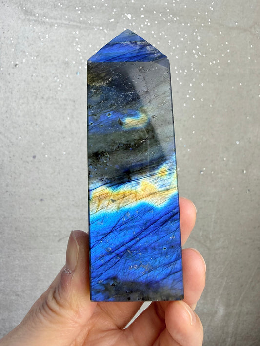 Labradoritt tårn