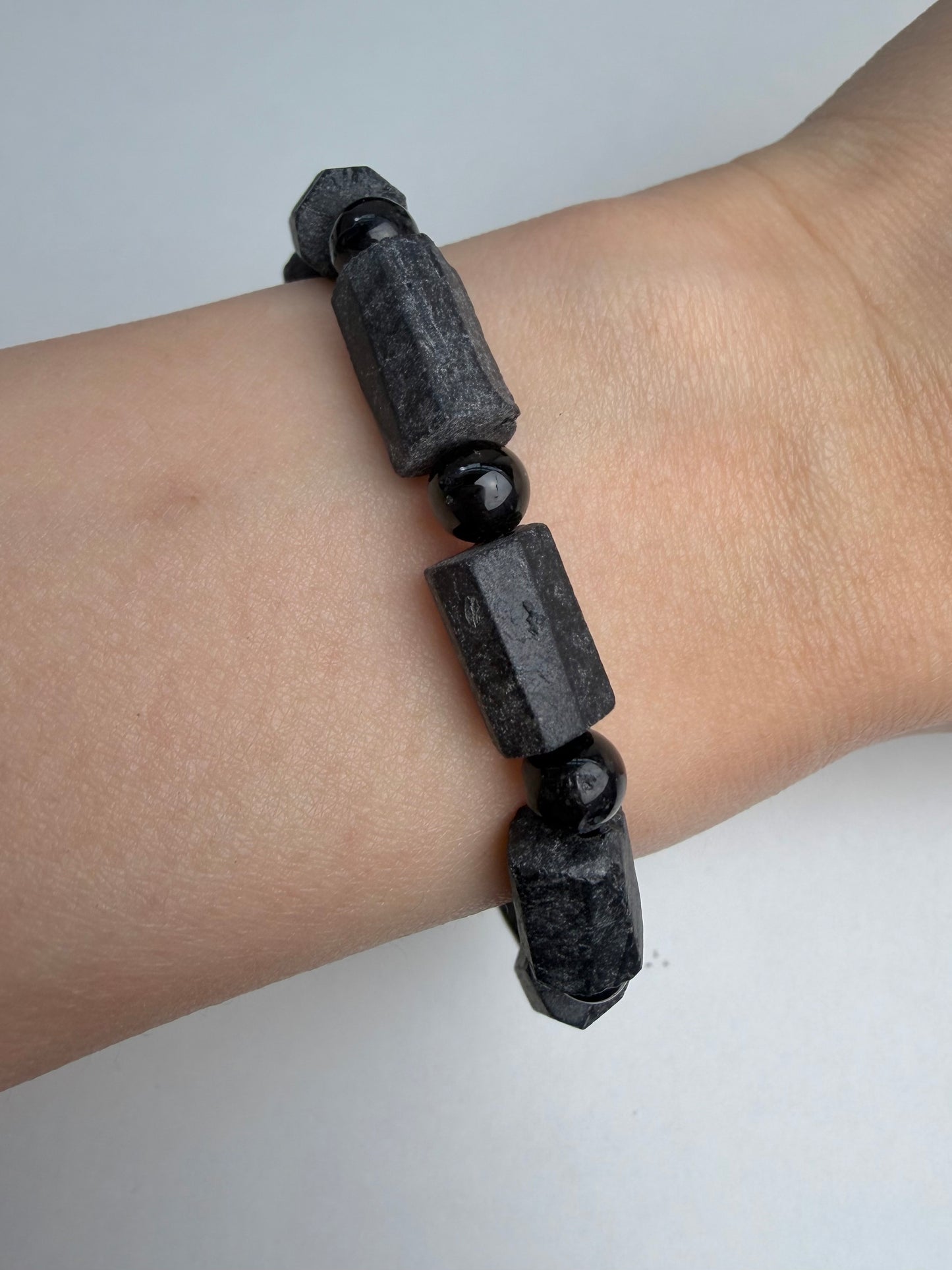 Svart turmalin armbånd 8mm+