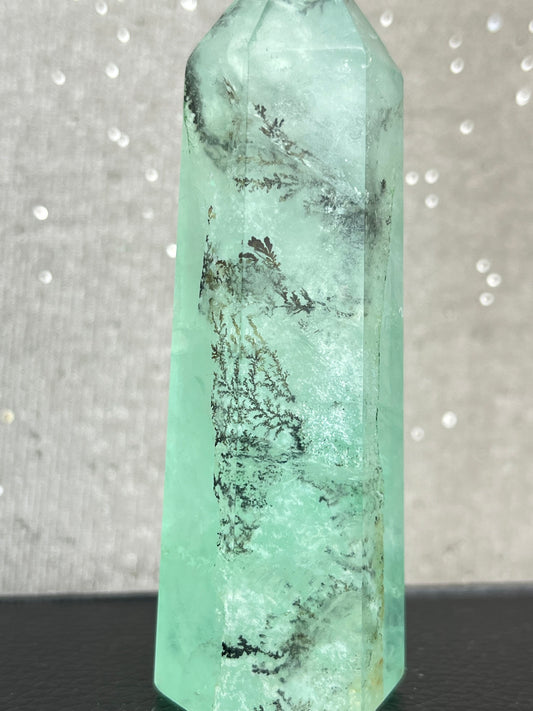 Dendritic Fluoritt tårn, God kvalitet