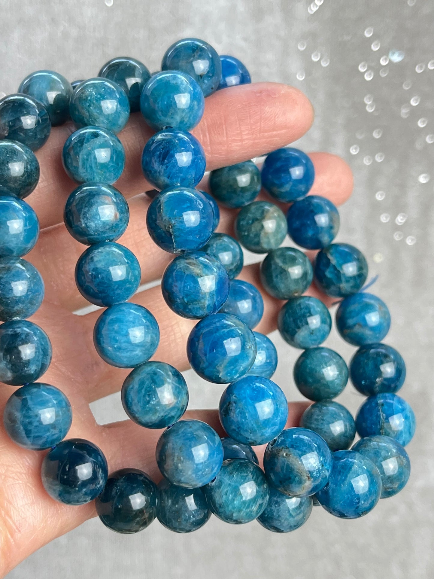 Blå Apatitt armbånd 10-11mm+