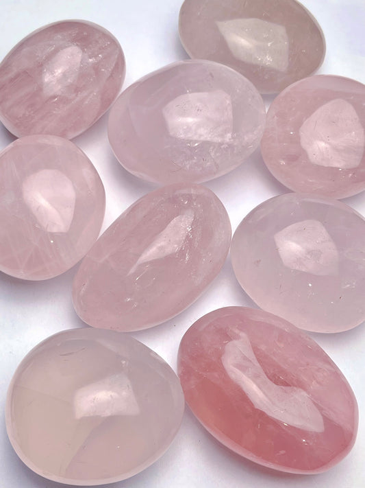 Rosenkvarts Håndstein