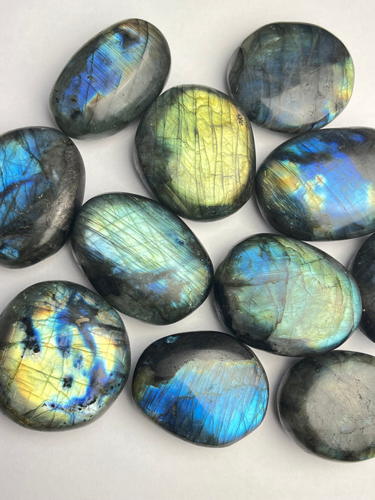 Labradoritt Håndstein 48-57mm