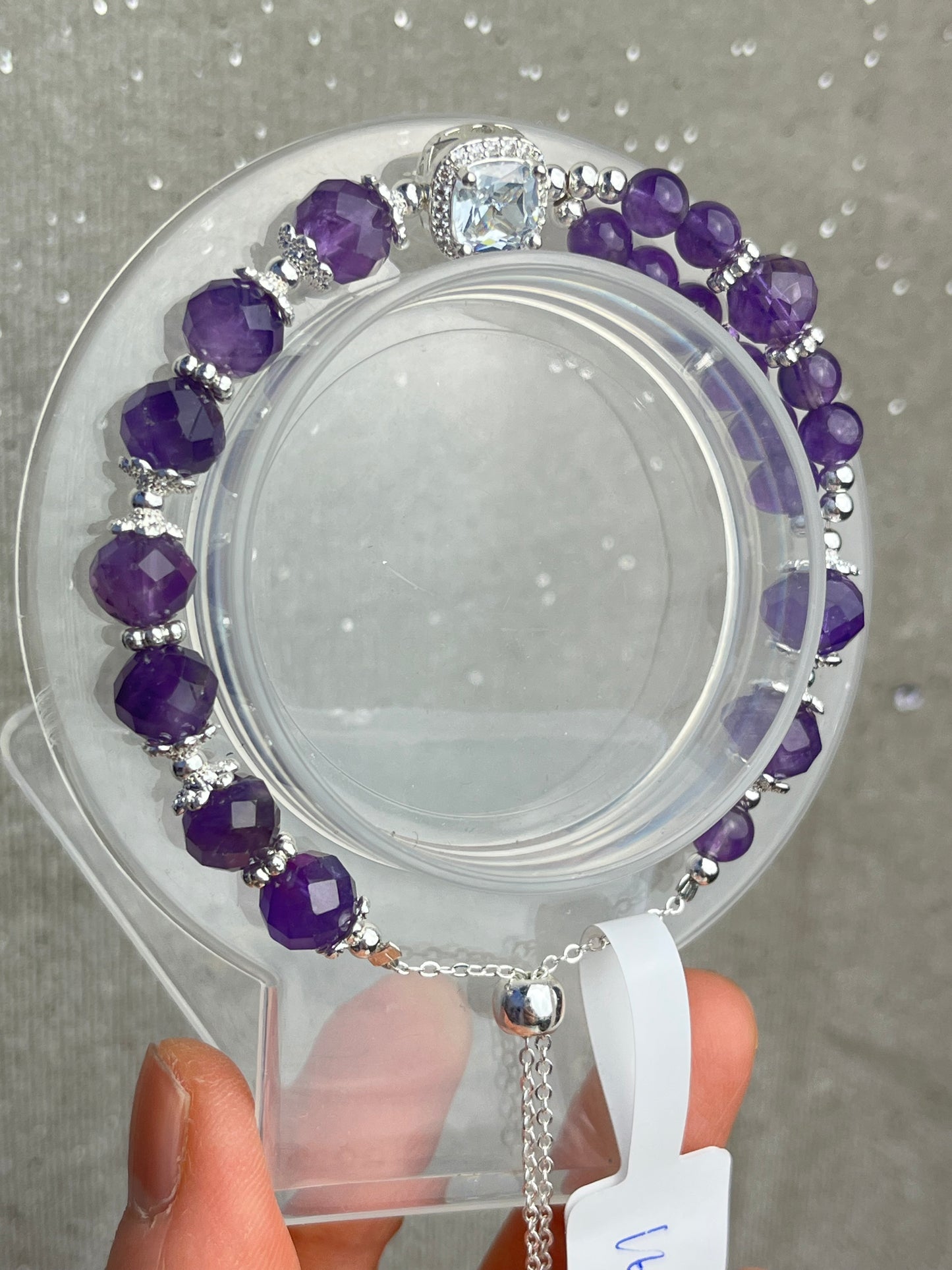 Ametyst- Håndlaget armbånd