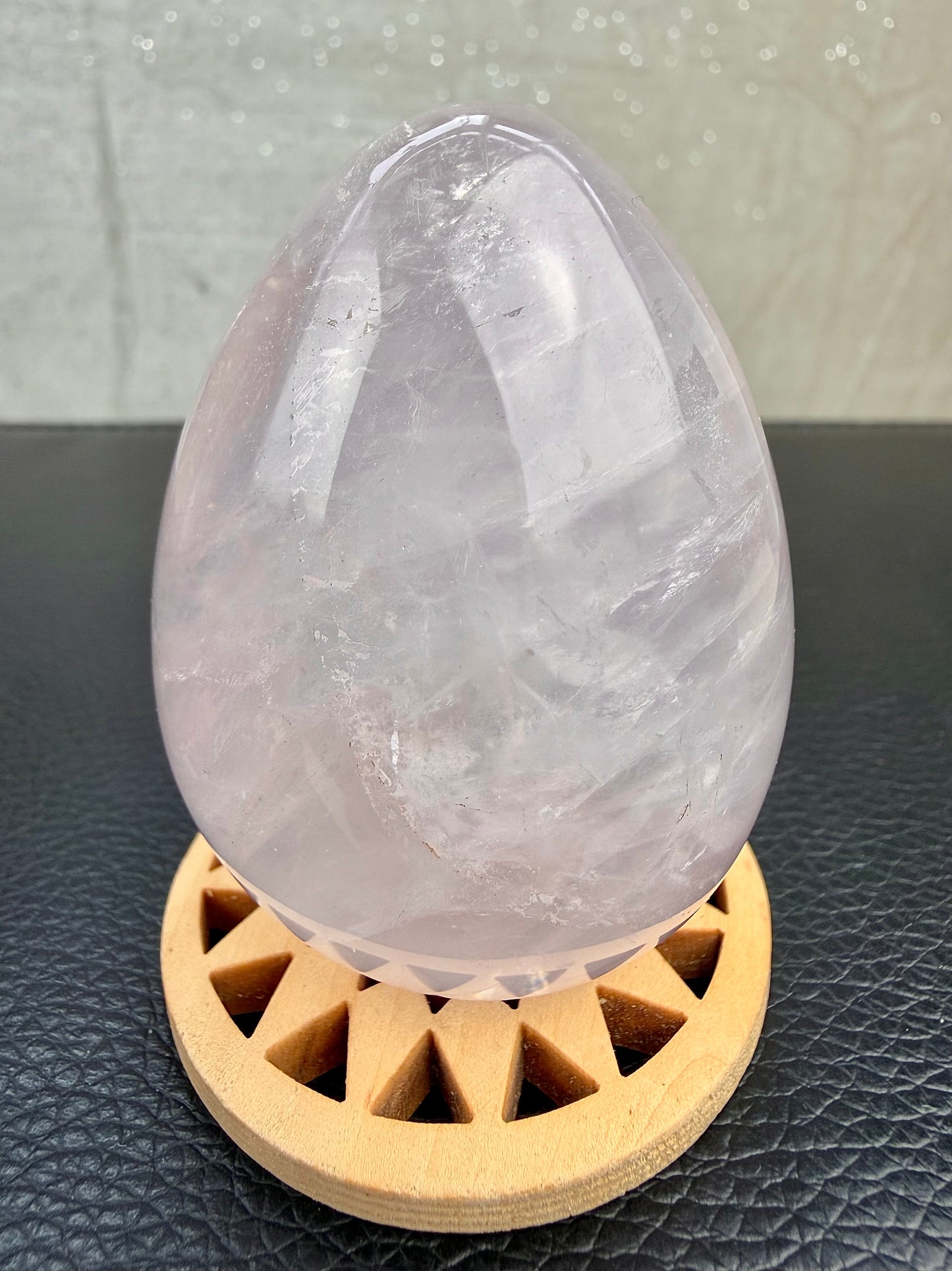 Rosenkvarts Egg