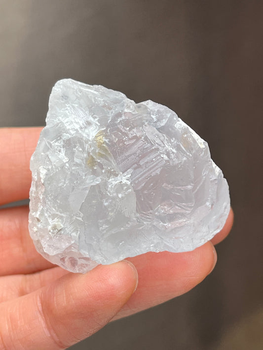 Lys blå Fluoritt, Rå, God kvalitet