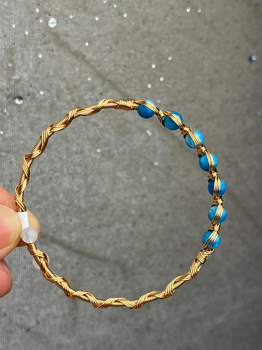 Blå Apatitt- Håndlaget armbånd