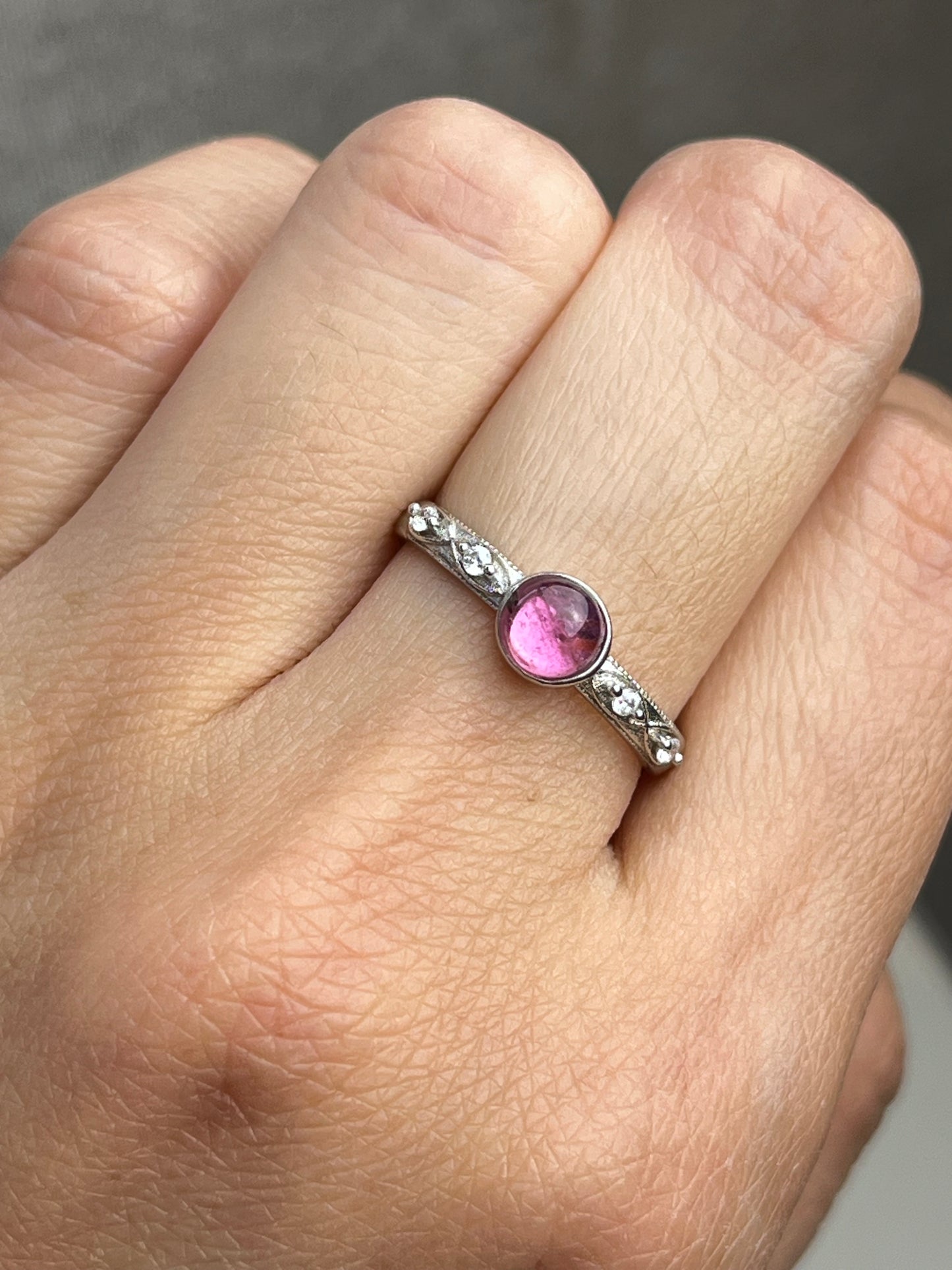 Ring med Rosa Turmalin i 925 sterling sølv
