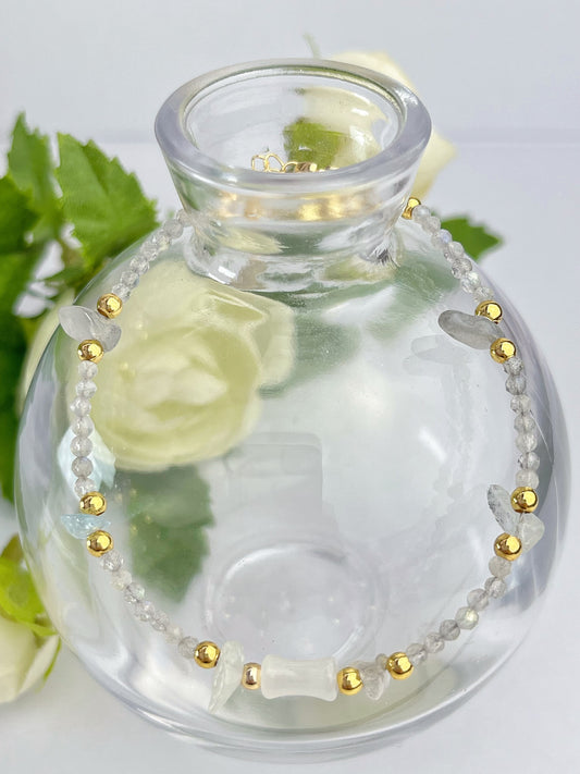 Labradoritt- Håndlaget armbånd med karabinlås