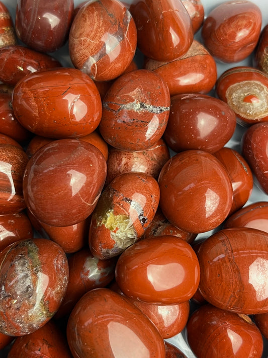 Rød Jaspis tromlet 15-25mm
