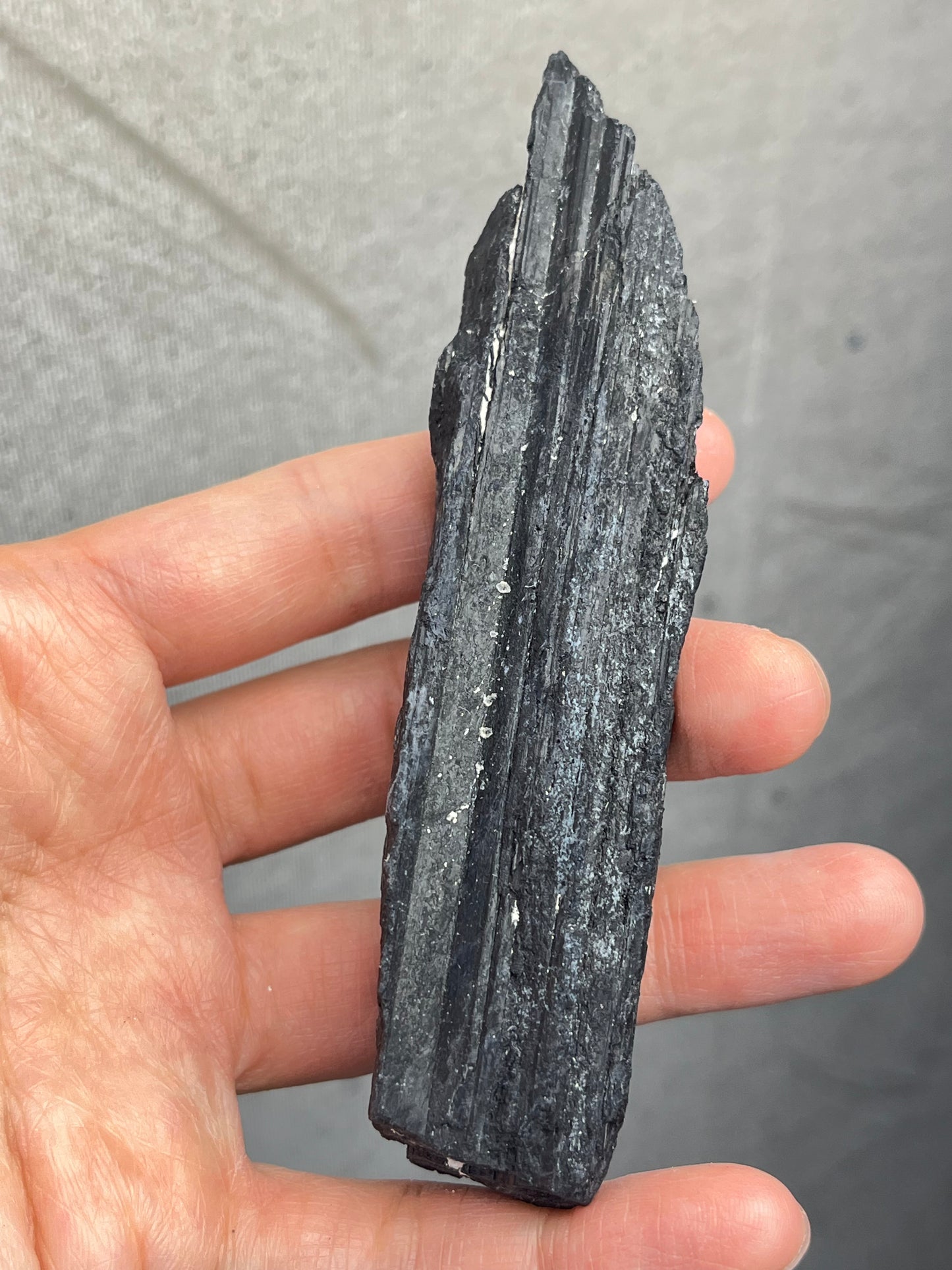 Svart Turmalin Rå 60-100g