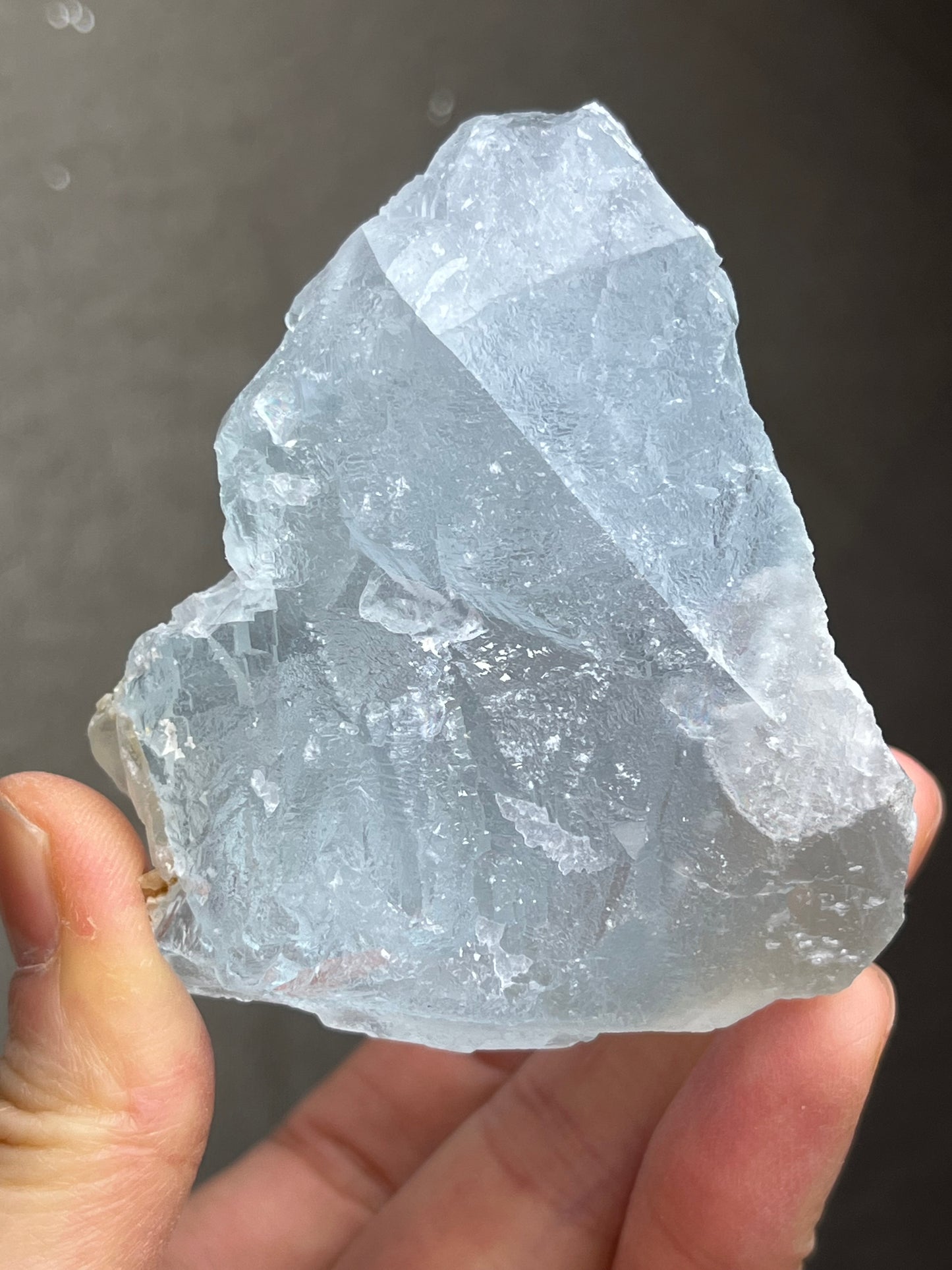 Lys blå Fluoritt, Rå, God kvalitet