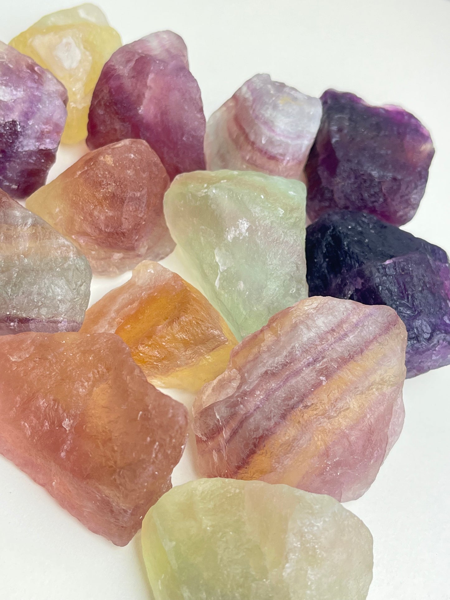 Regnbue Fluoritt, Rå