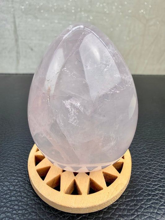 Rosenkvarts Egg
