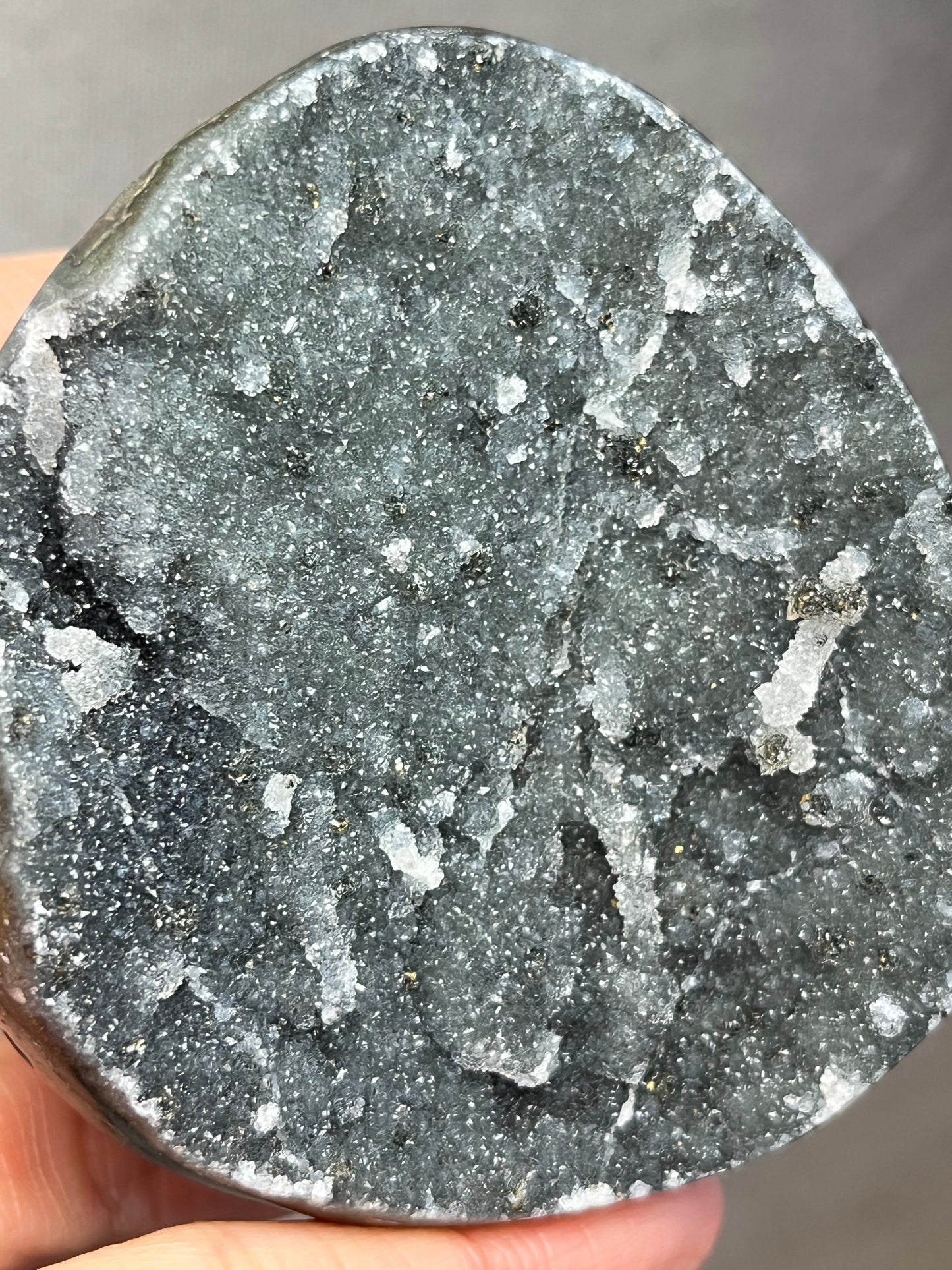 Druzy Kvarts, Grå/Svart