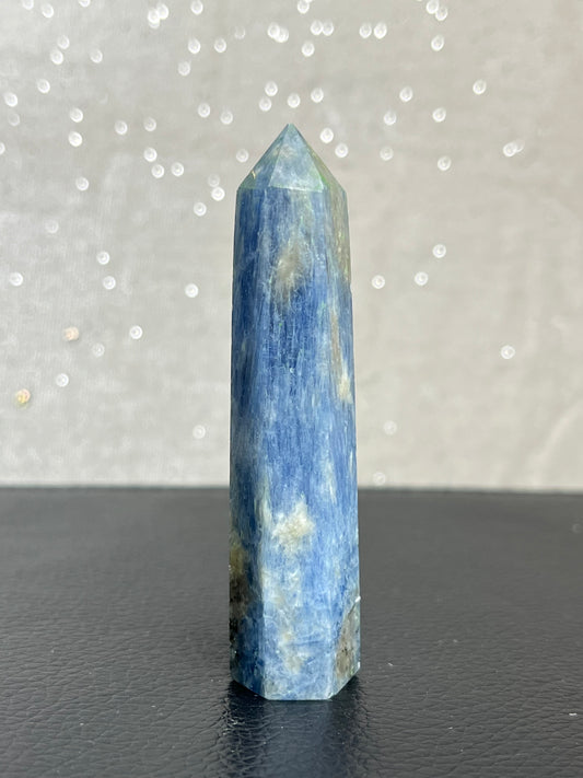 Blå Kyanitt tårn