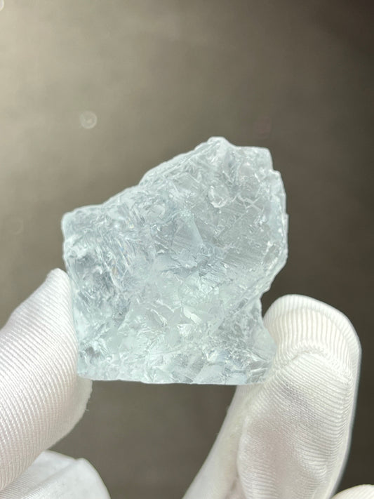 Lys blå Fluoritt, Rå, God kvalitet