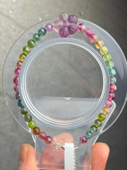 Regnbue Turmalin+Fluoritt- Håndlaget armbånd med karabinlås, God kvalitet