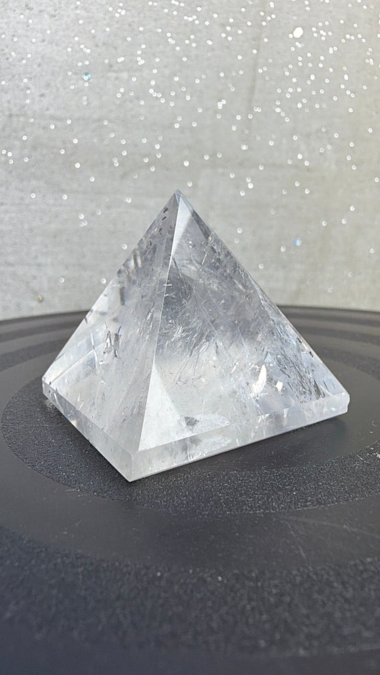 Bergkrystall klarkvarts Pyramide