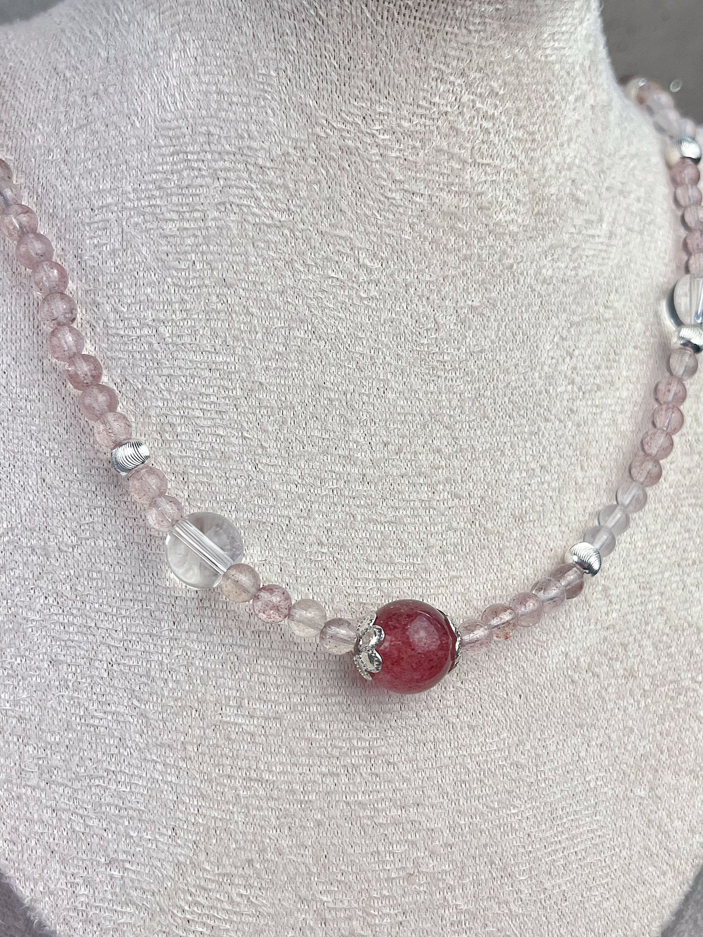 Jordbærkvarts og klar kvarts Halskjede/Armbånd