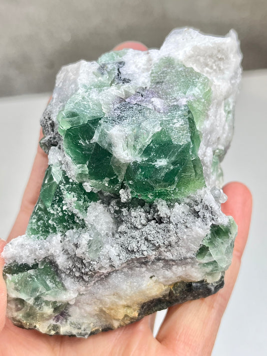 Grønn Fluorit med kvarts