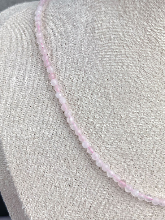 Rosenkvarts Halskjede