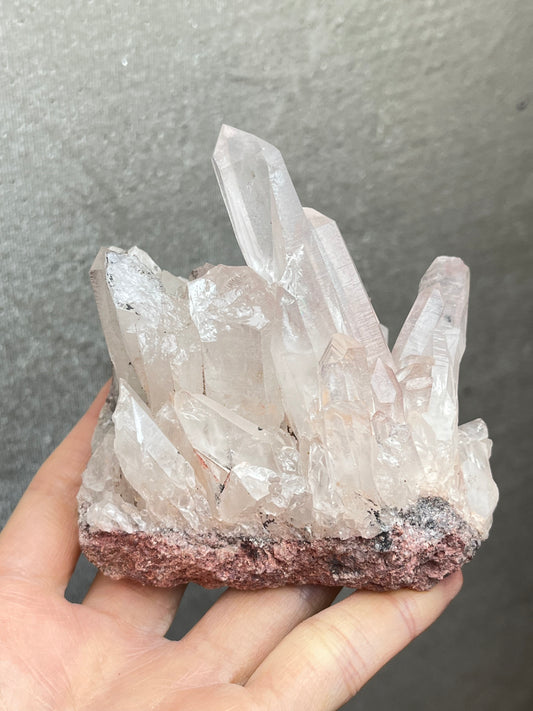 Kvarts gruppe med jernoksid