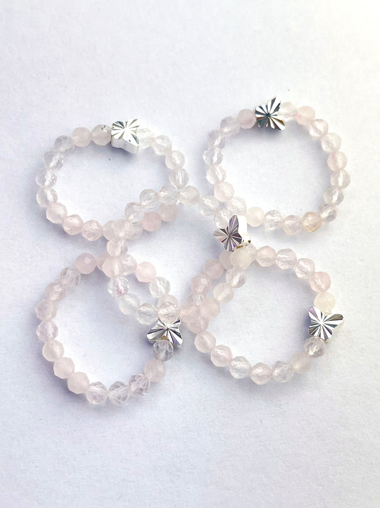 Ring av Rosenkvartsperler