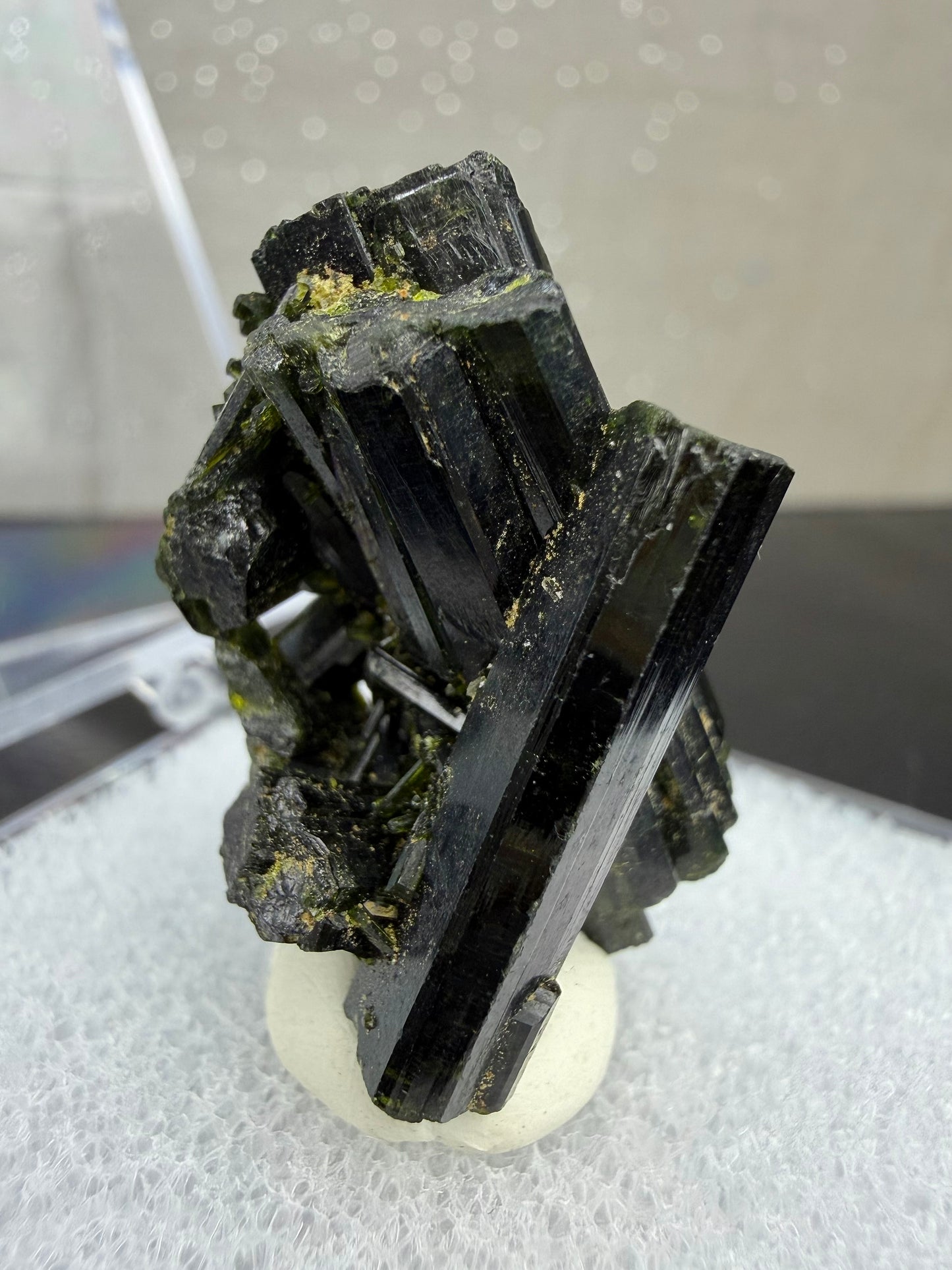 Epidote med boks, Italia