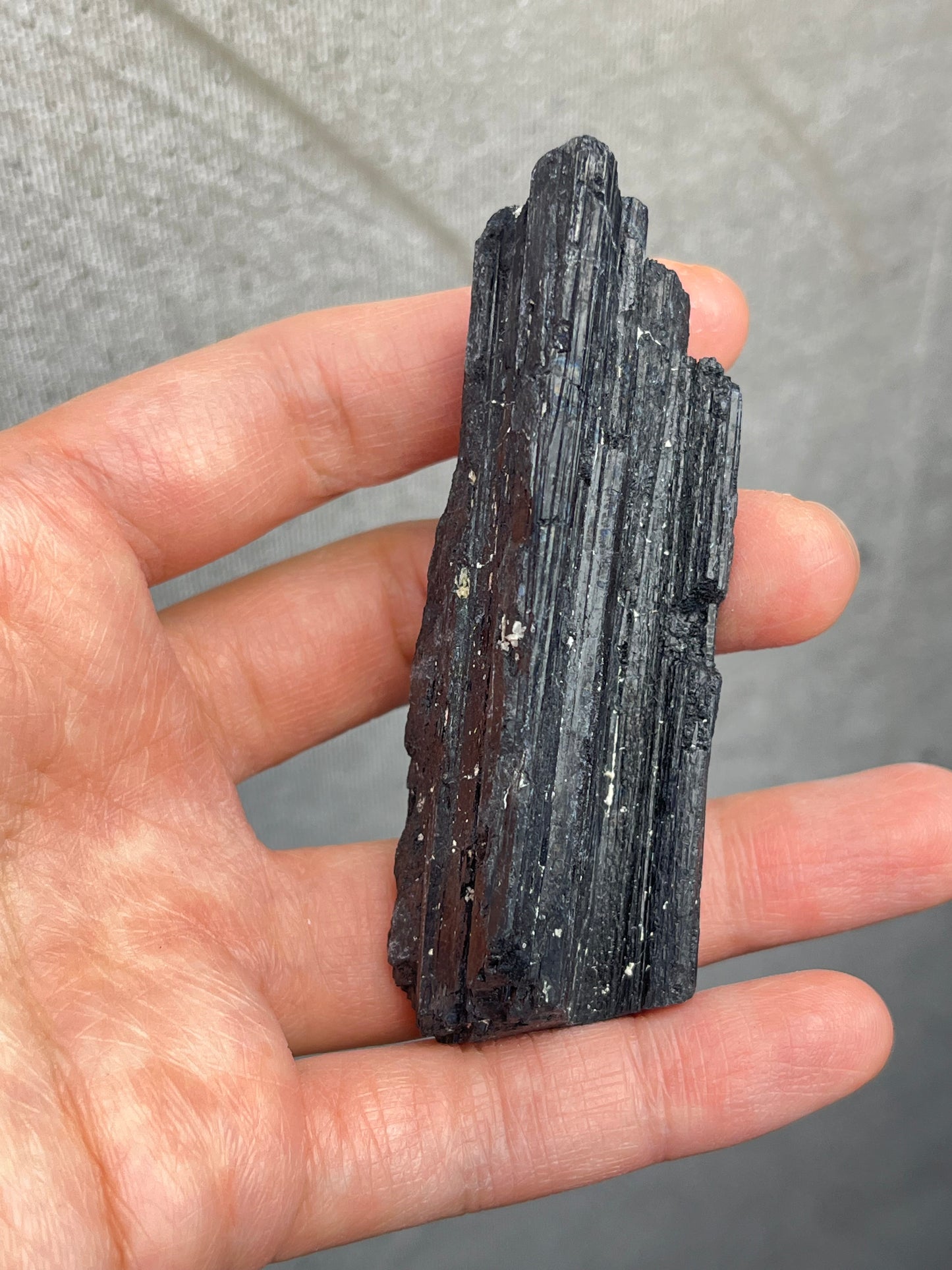Svart Turmalin Rå 60-100g