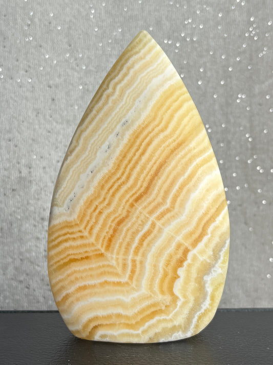 Gul Kalsitt fri form