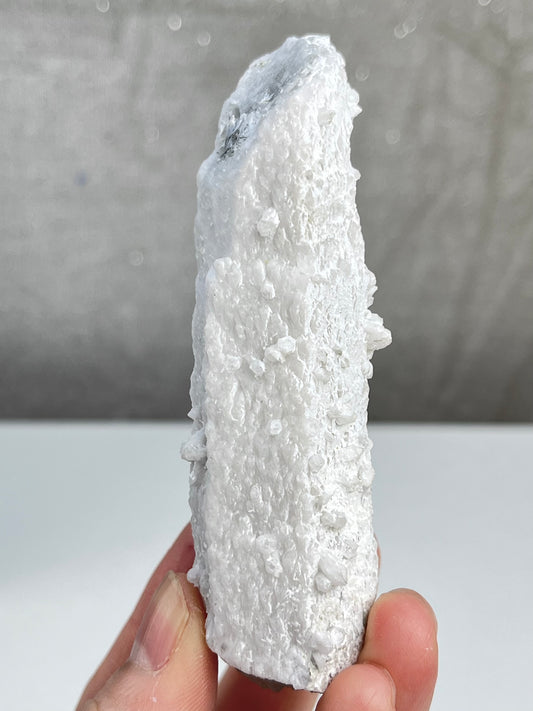 Melkekvarts klynge (Candle quartz)