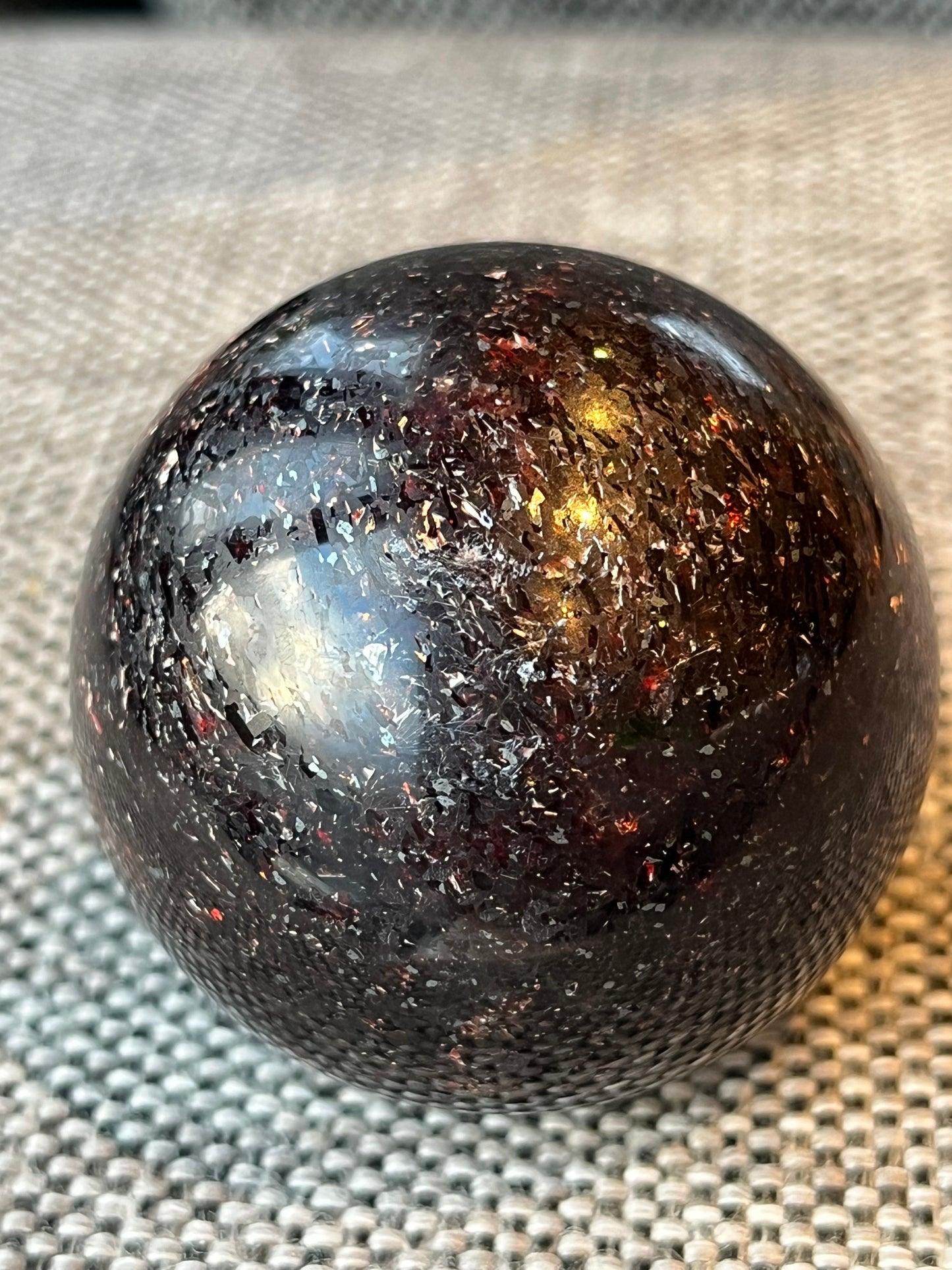 Rød muskovitt mica kule